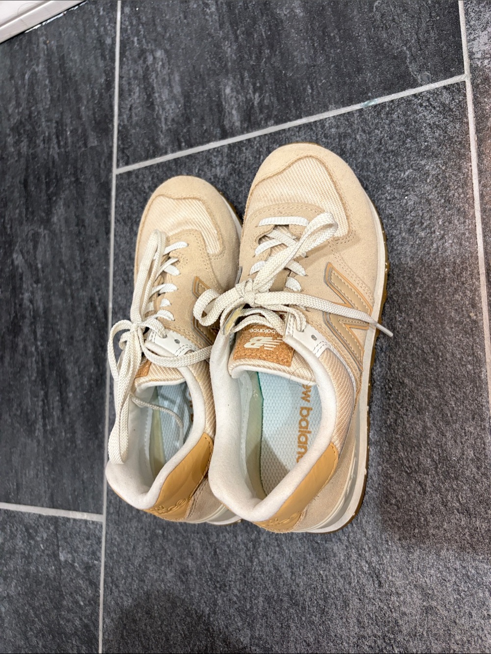 New Balance Women's Light Beige and Tan Sneakers
